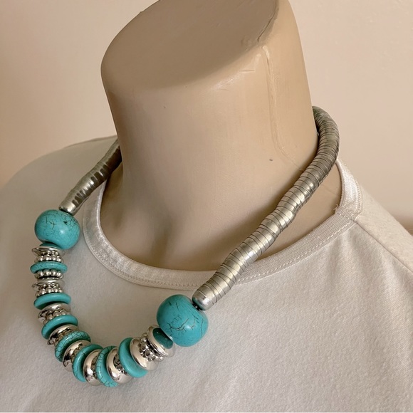 Silver and Turquoise Howlite Beaded Statement Necklace - Picture 3 of 11